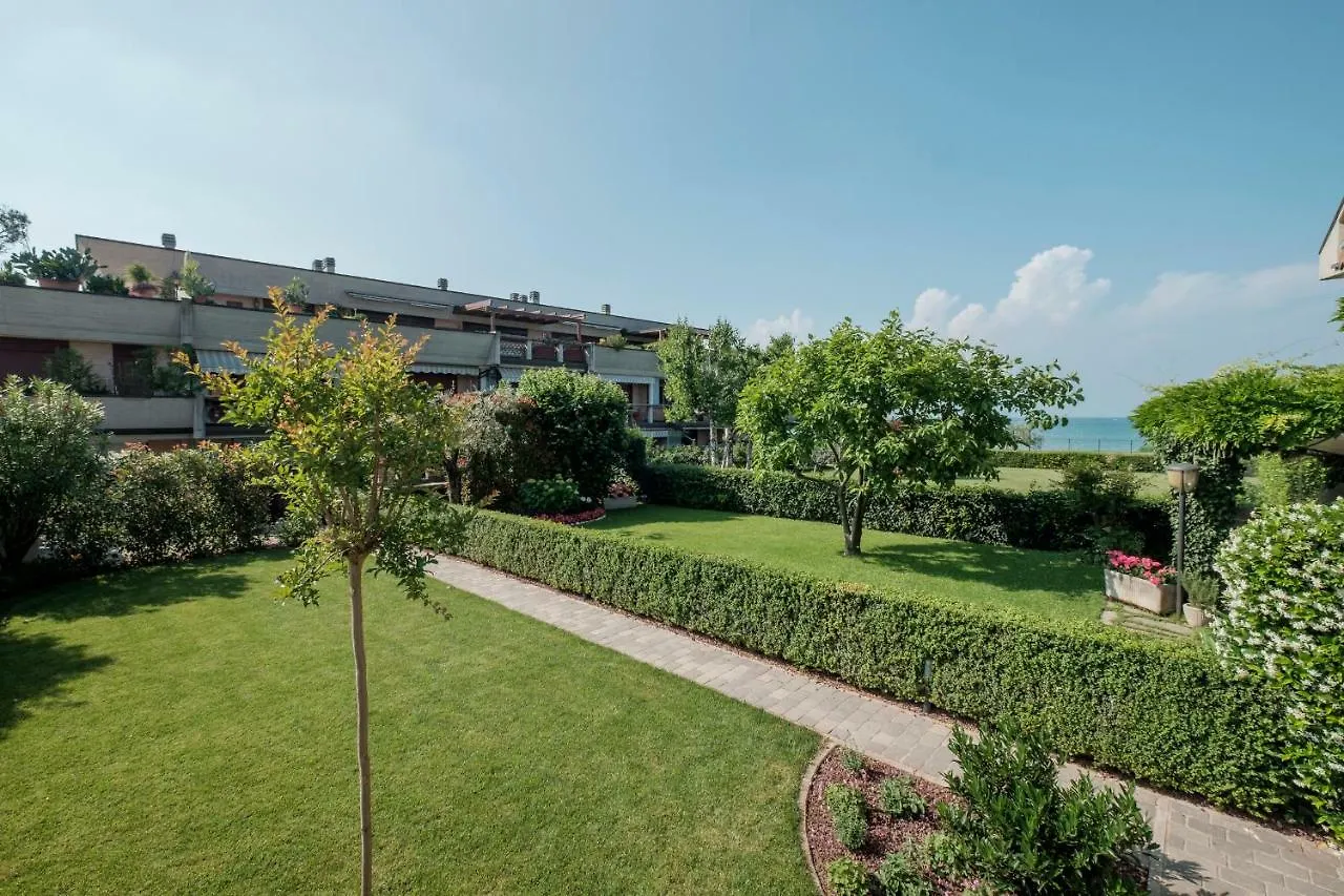 Giardino Sul Garda Vila Sirmione 0*,